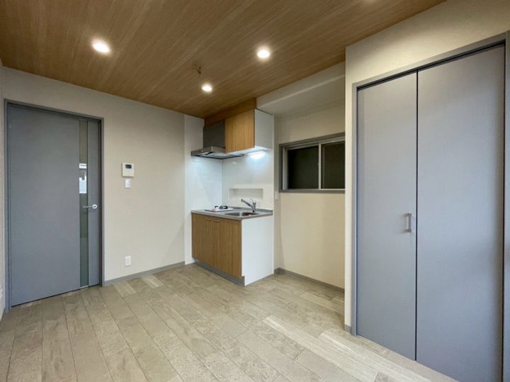 柴崎舟入ビルの居間