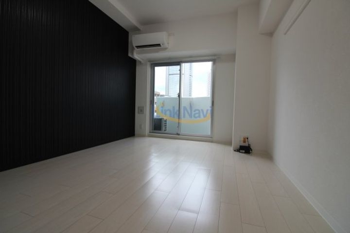 ビガーポリス224松ヶ枝町IIの居間