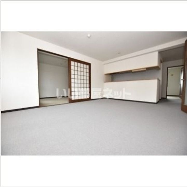 エンドレス五稜郭Aの居間