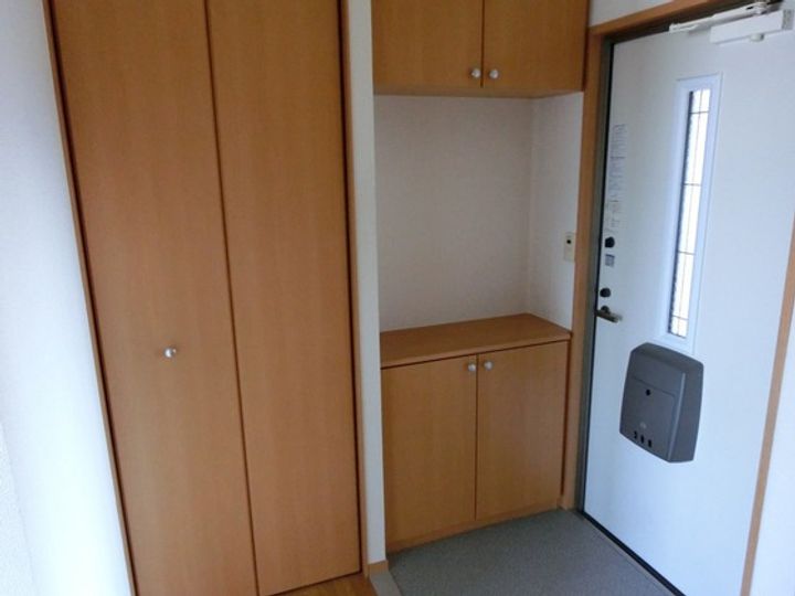 グリーンコート洋光台の玄関