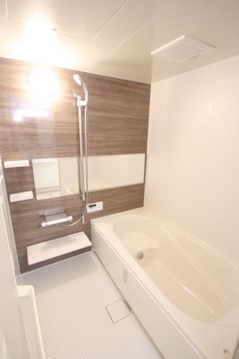 カーサ・ソレイユIIの風呂