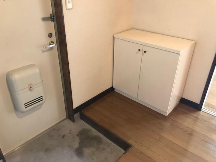 第三佐伯ビルの玄関