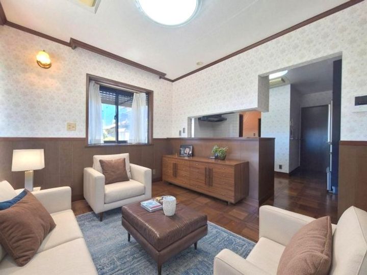 神奈川県逗子市久木8(一戸建)の賃貸物件の居間