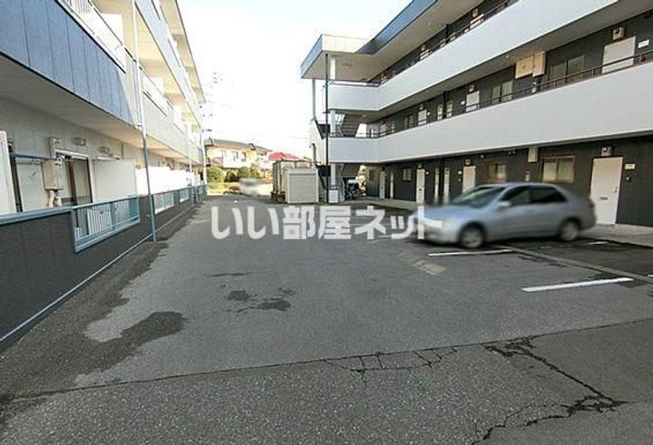 ロワールレジデンス7番館の地図