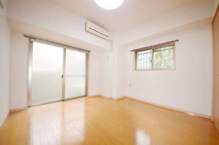 スカイコート神楽坂壱番館の居間