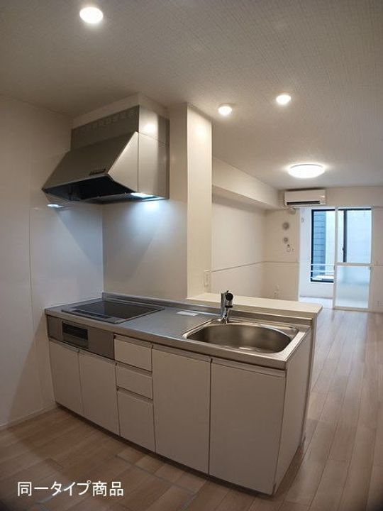 新潟県新潟市中央区堀之内南2(アパート)の賃貸物件のキッチン