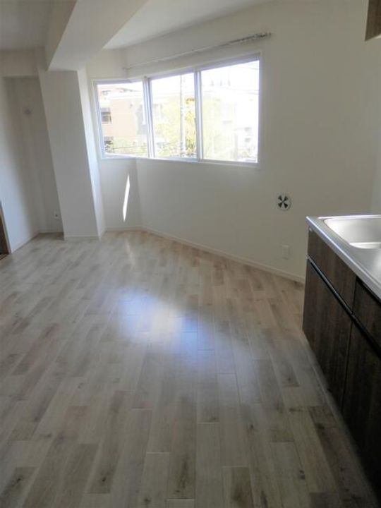 東京都江戸川区東小松川4(マンション)の賃貸物件の内装