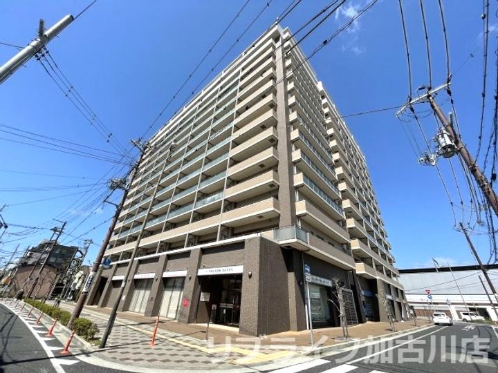 ウィズマークス加古川駅前の外観