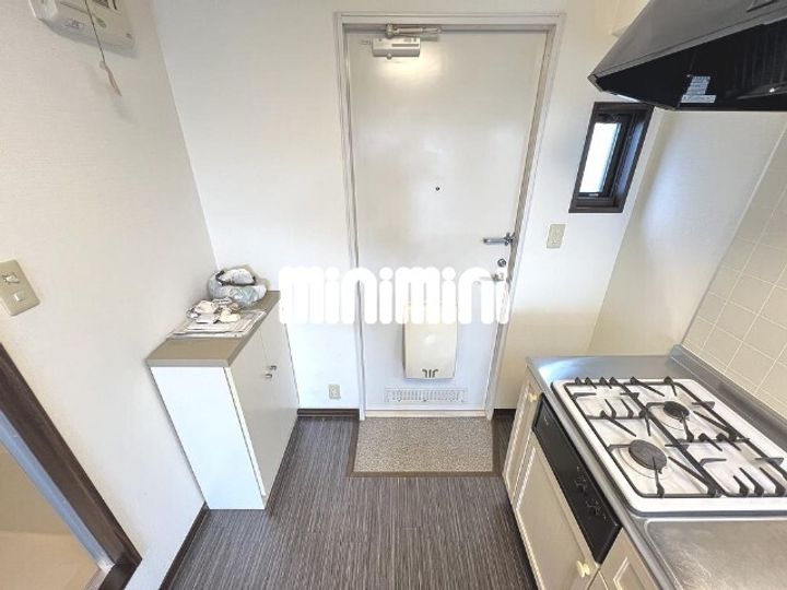 ラズベリーハウス J棟の玄関