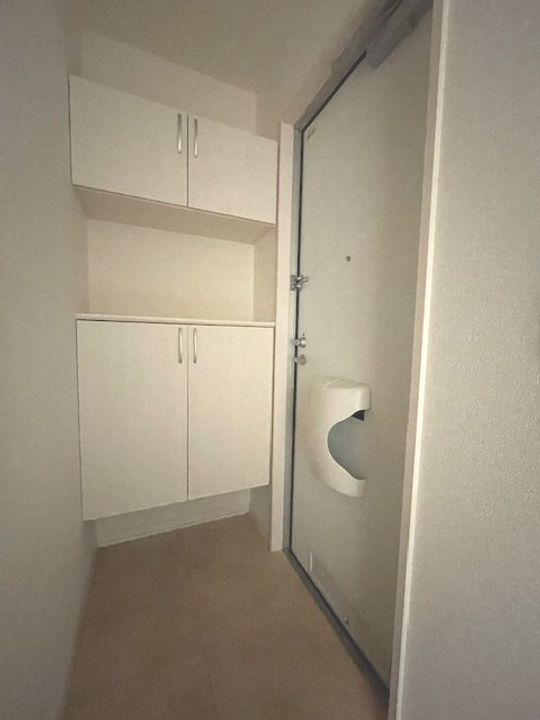 シャンテ小絹の玄関