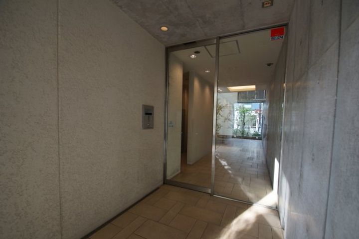 神奈川県横浜市西区戸部本町(マンション)の賃貸物件の地図