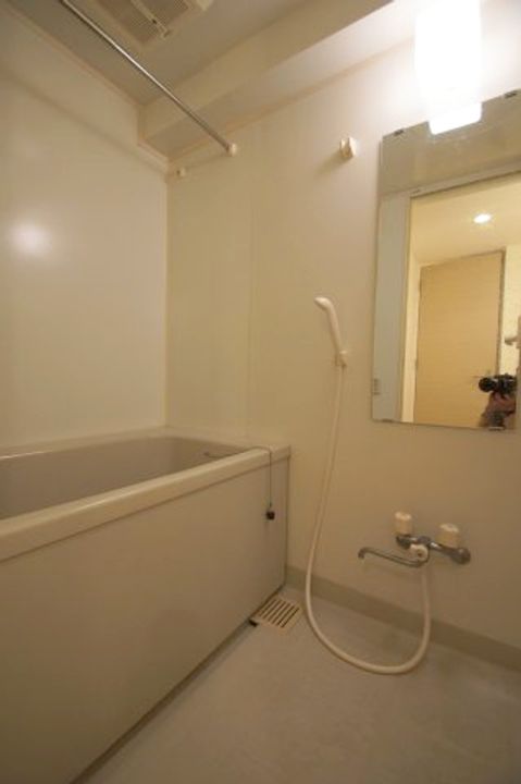 神奈川県横浜市西区戸部本町(マンション)の賃貸物件の風呂