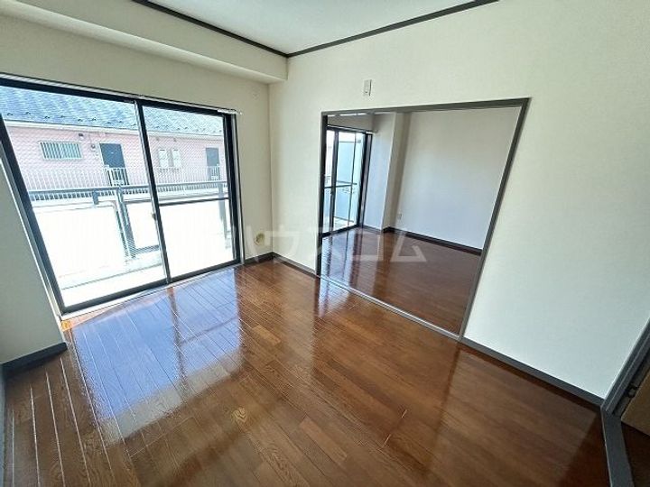 KRプラザの居間