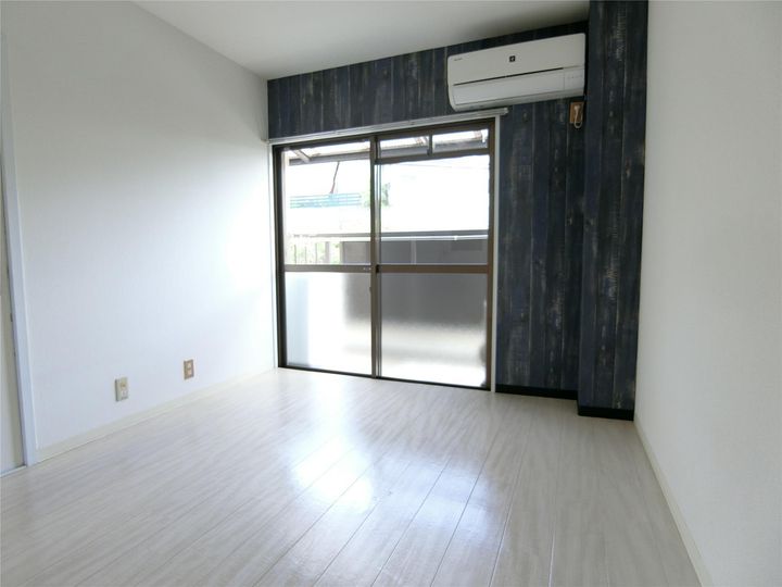 サンヒルズ志度の居間