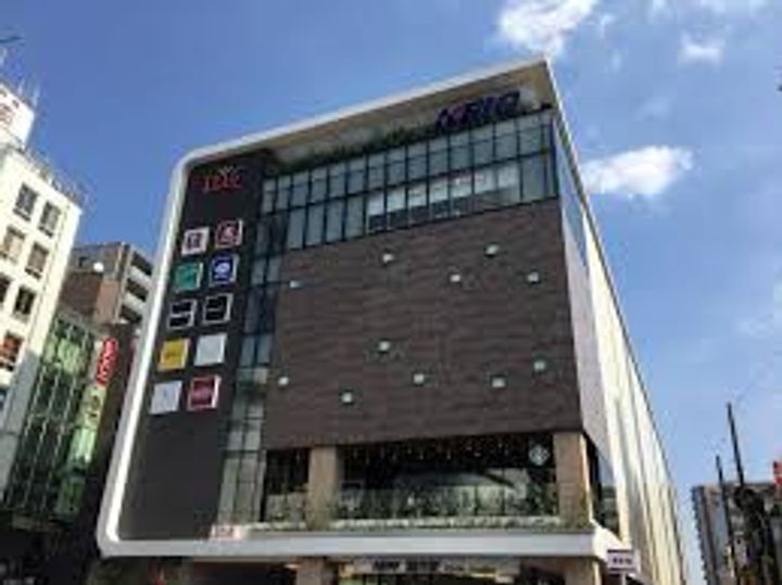 ヴェルサン調布の周辺