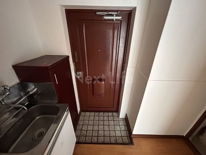 グランドハイツ八王子の玄関