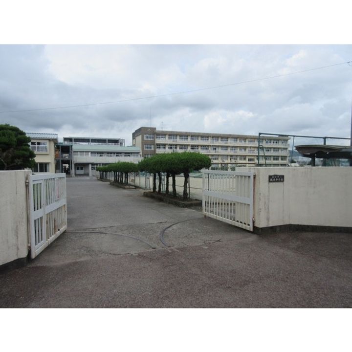 高知県高知市桜井町1(アパート)の賃貸物件の周辺