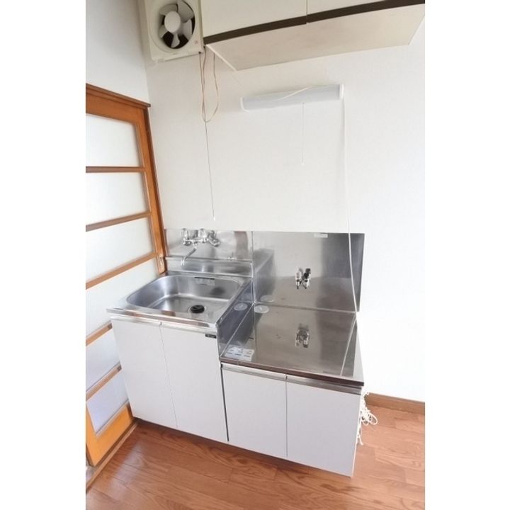 ドゥエルホワイトのキッチン