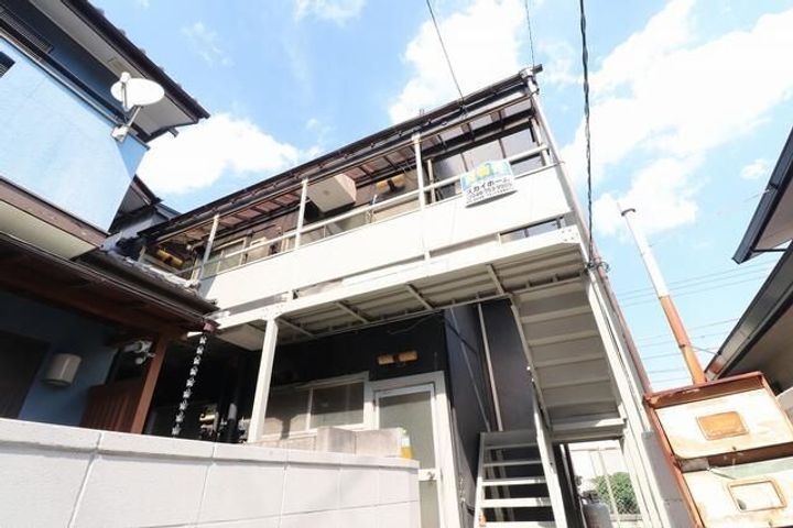 第3カツミ荘の外観