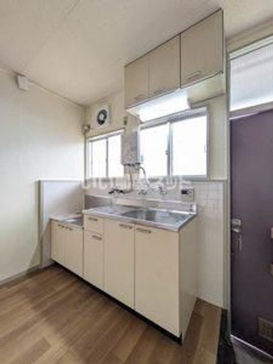 兵庫県高砂市高砂町朝日町1(アパート)の賃貸物件のキッチン