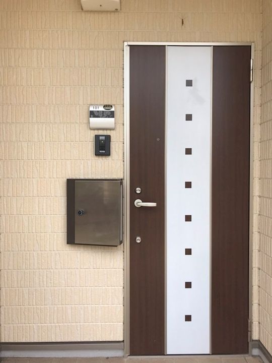 神奈川県鎌倉市腰越2(アパート)の賃貸物件の玄関