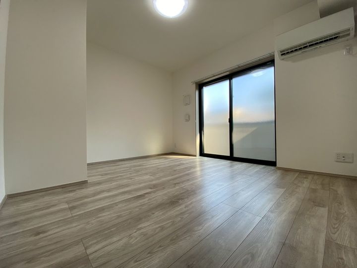 ヴァンベール小机の居間