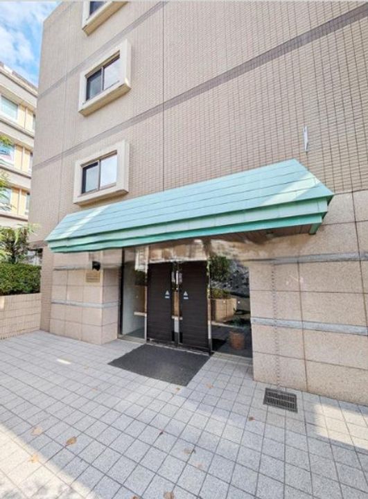 東京都新宿区新宿7(マンション)の賃貸物件の地図