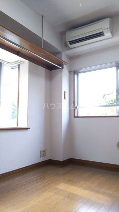 ラフィントール湘南の居間