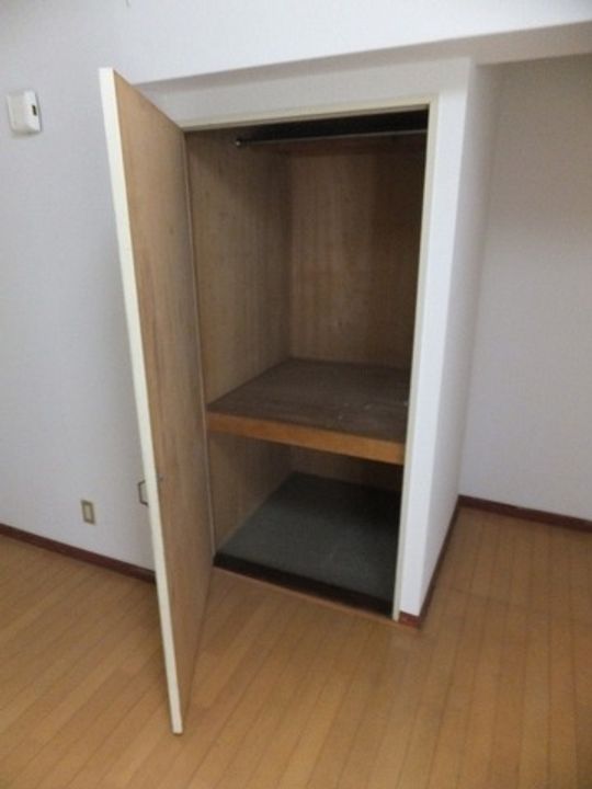 ふじやビルの内装