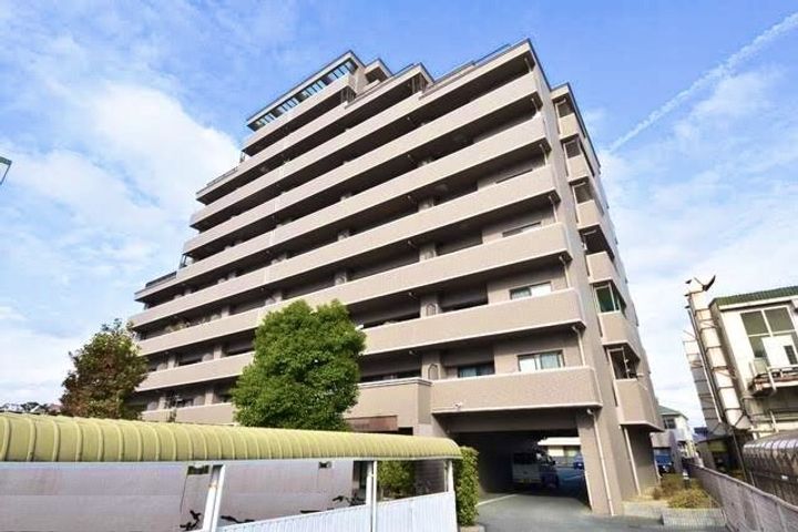アルファステイツ原尾島の外観