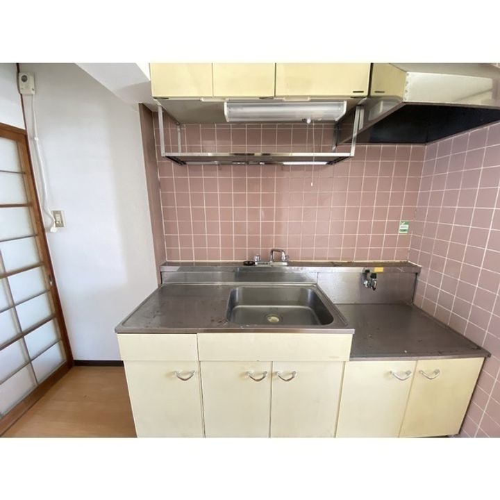 静岡県沼津市共栄町(マンション)の賃貸物件のキッチン