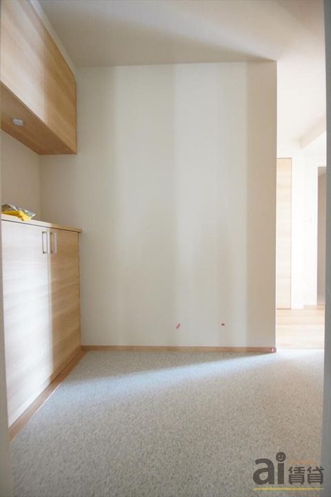 埼玉県新座市野火止6(マンション)の賃貸物件の玄関