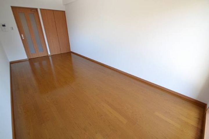 ラメール舟入の内装