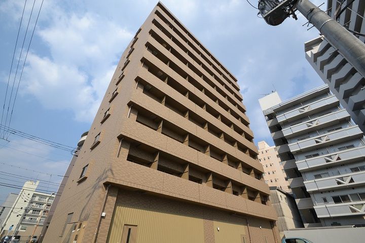 ラメール舟入の外観