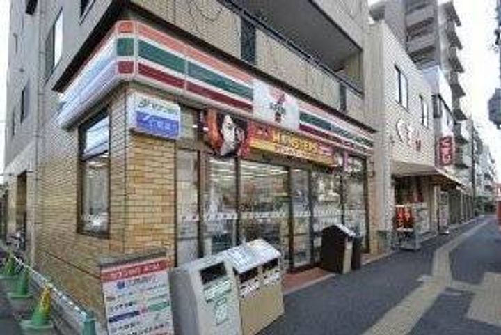 ラメール舟入の周辺