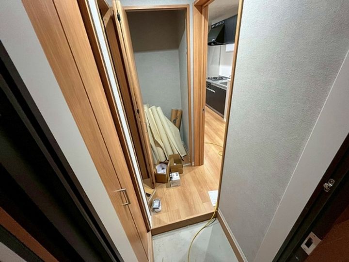 Plume翠町の玄関