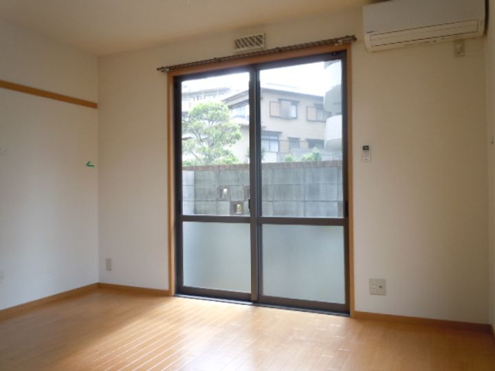 ヴィラ・グレイスの居間