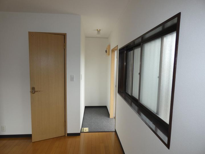 静岡県駿東郡長泉町中土狩(一戸建)の賃貸物件の玄関