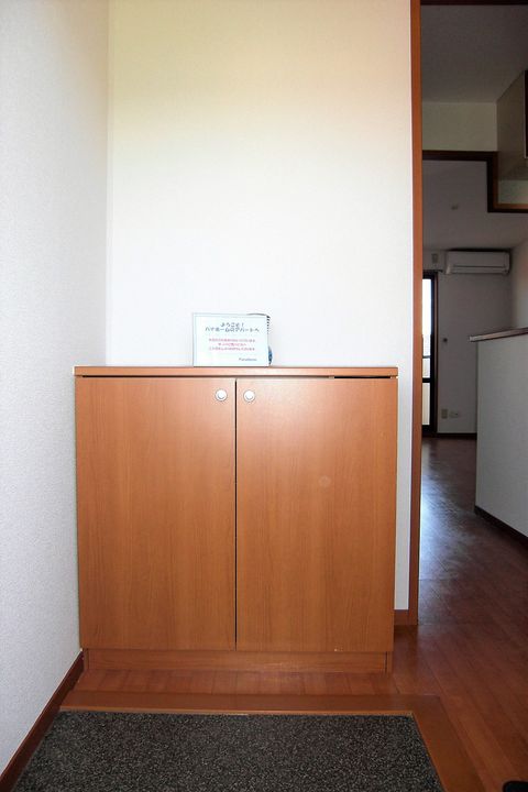 パークサイドしづかの玄関