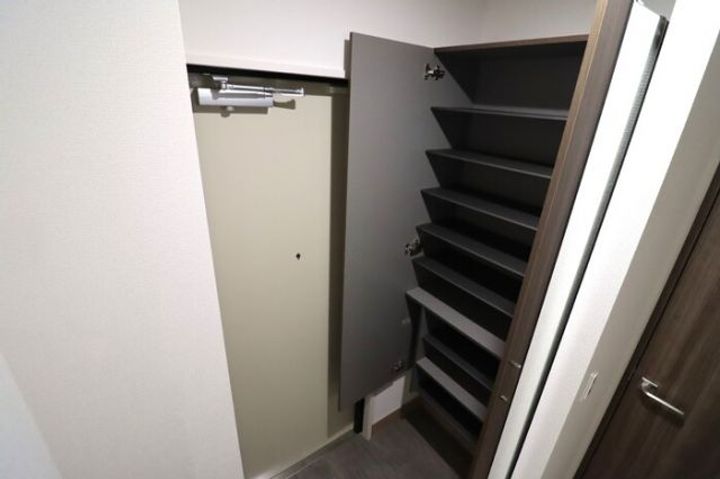 埼玉県上尾市大字上(アパート)の賃貸物件の玄関