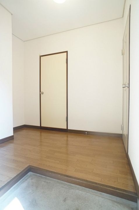 コーポラスオザワAの玄関