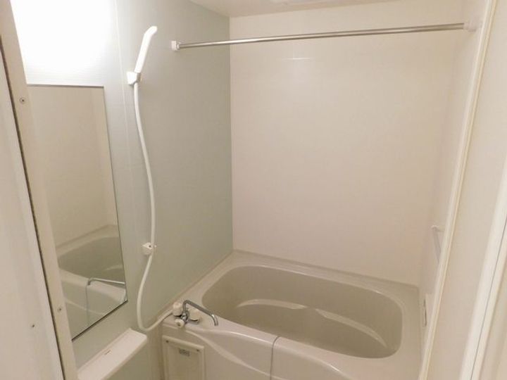 フェリーチェ・パルテンツァの風呂