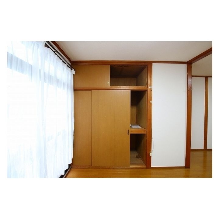 カレント弥生1の内装