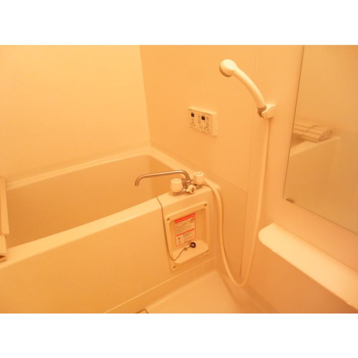 HARRY’S PORTIIの風呂