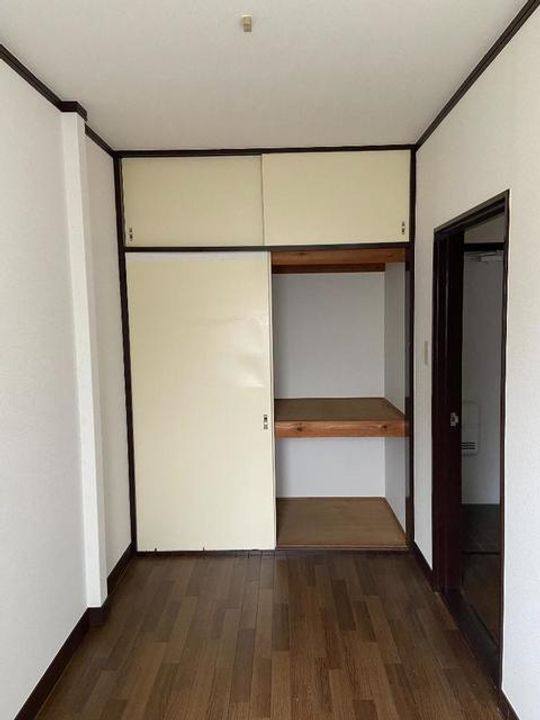 河東ビルの内装