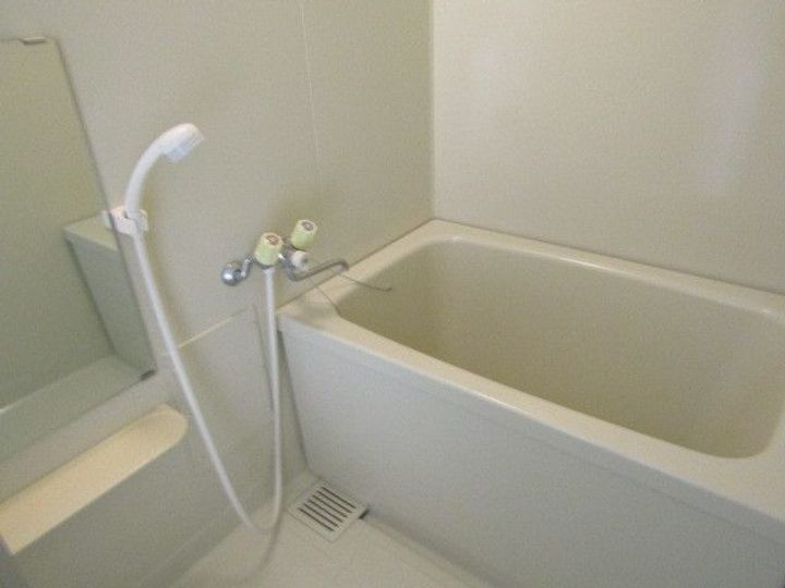 愛知県尾張旭市北山町北新田(アパート)の賃貸物件の風呂