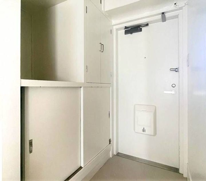 ビレッジハウス鎌ヶ谷3号棟の玄関