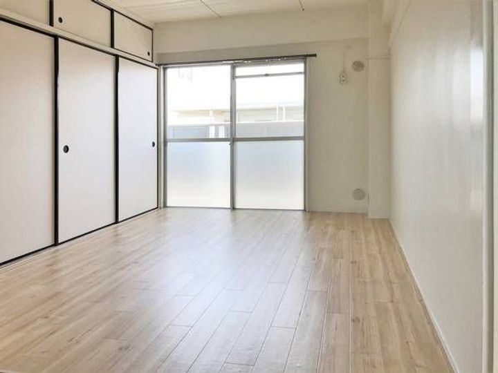 ビレッジハウス鎌ヶ谷3号棟の居間