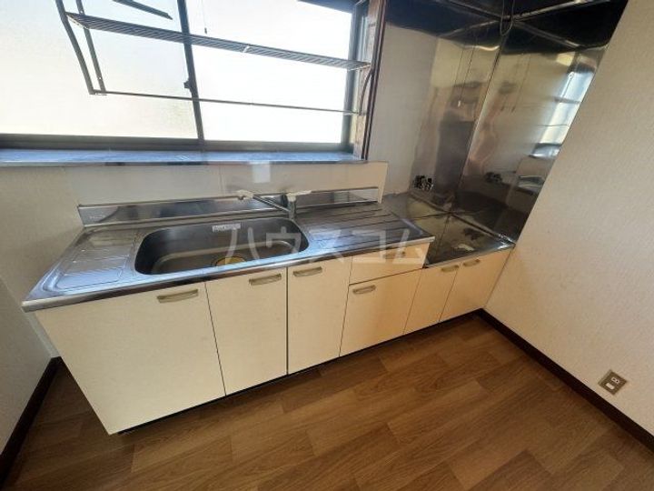 矢島貸家のキッチン