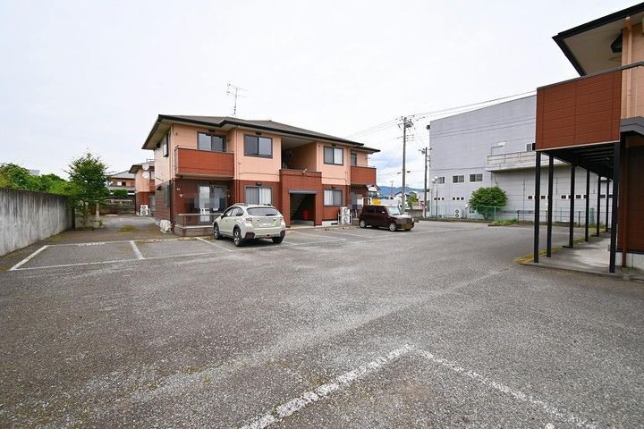 メゾン・ド・ヴェール Bの地図